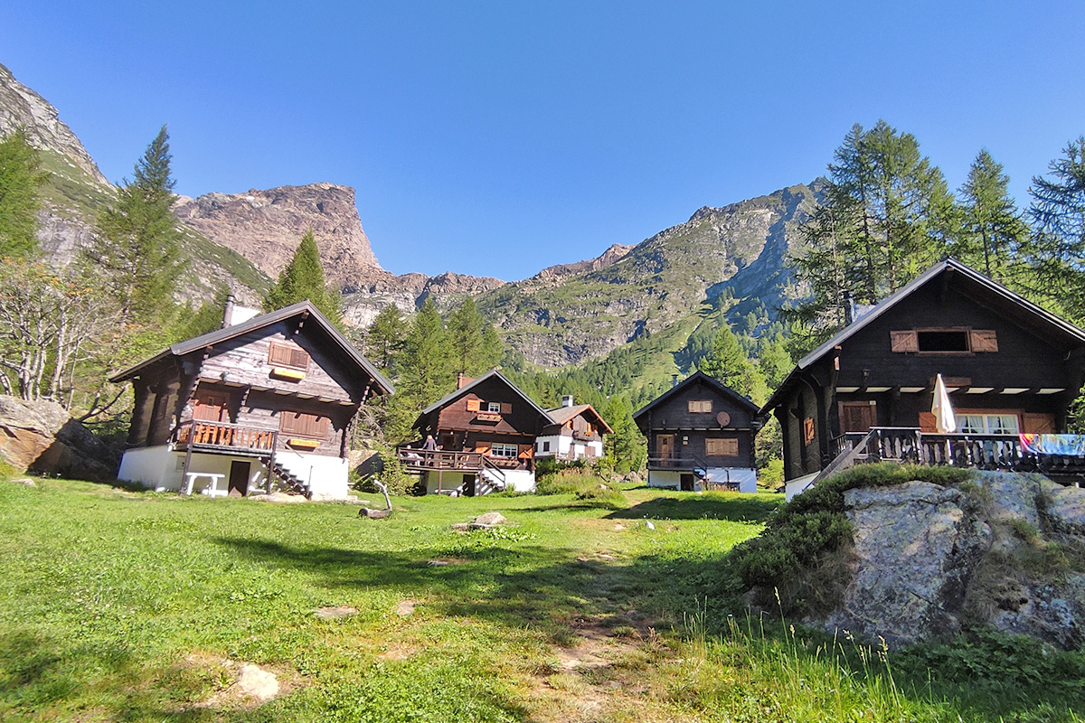 Baite di Cantone presso Alpe Devero